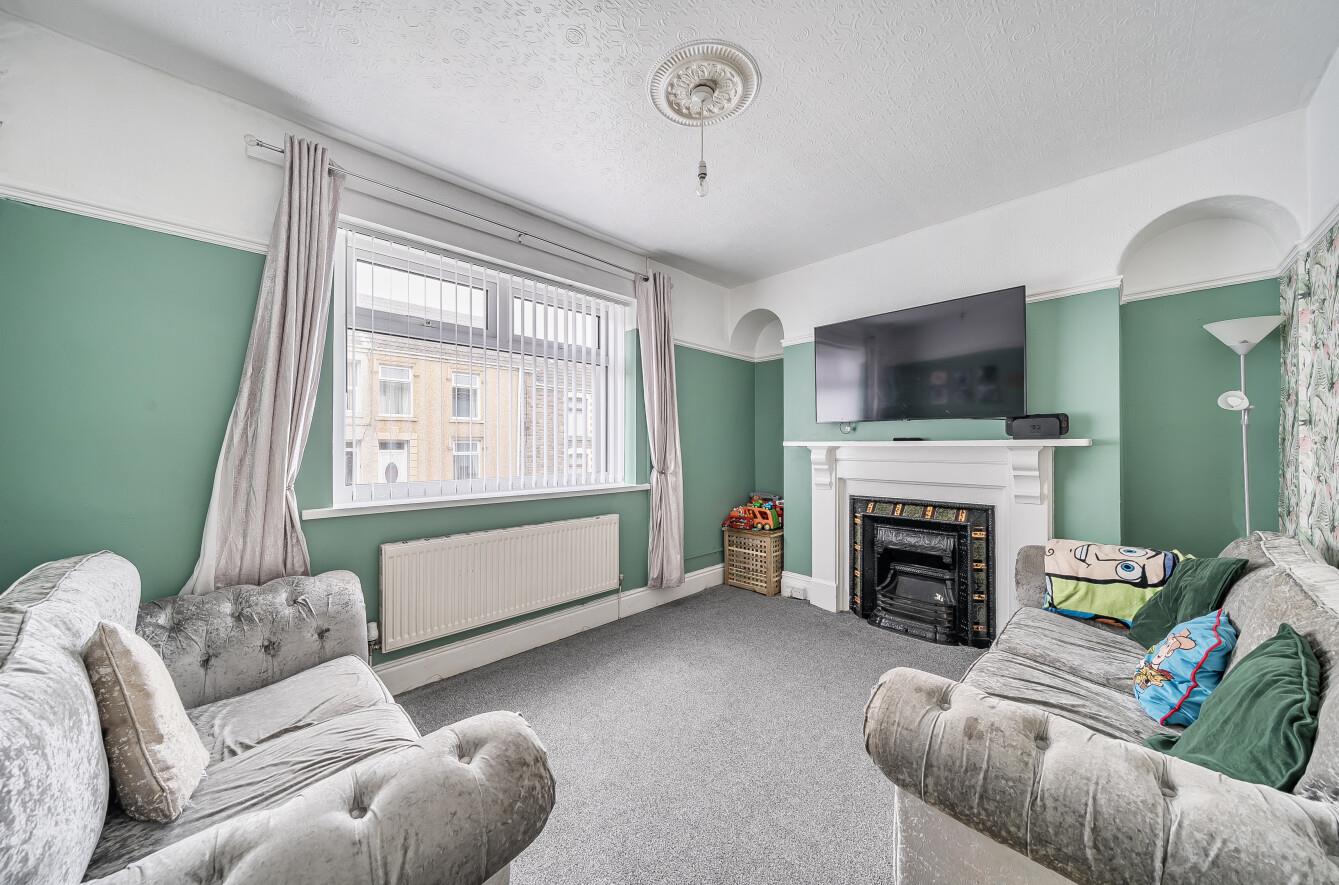 Llandafen Road, Llanelli, SA14 9BD